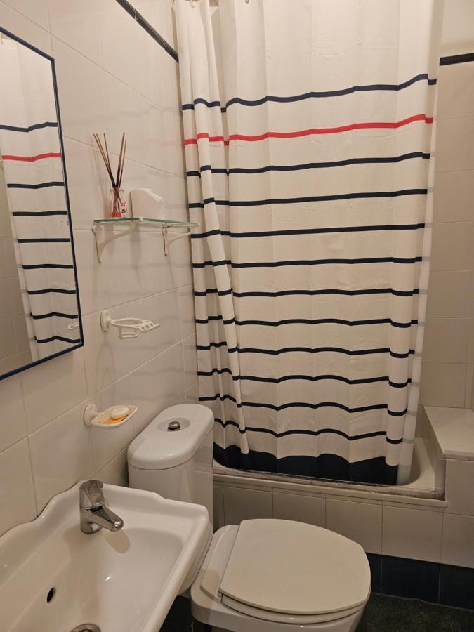 Habitacion Amplia Y Centrica En Piso Compartido La Coruña Eksteriør bilde