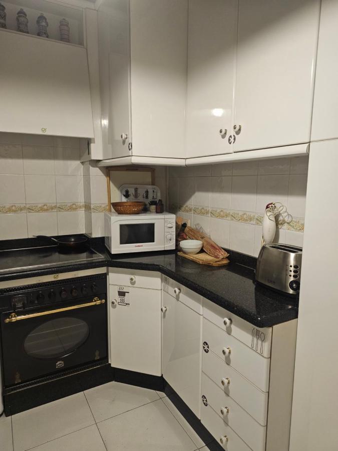 Habitacion Amplia Y Centrica En Piso Compartido La Coruña Eksteriør bilde